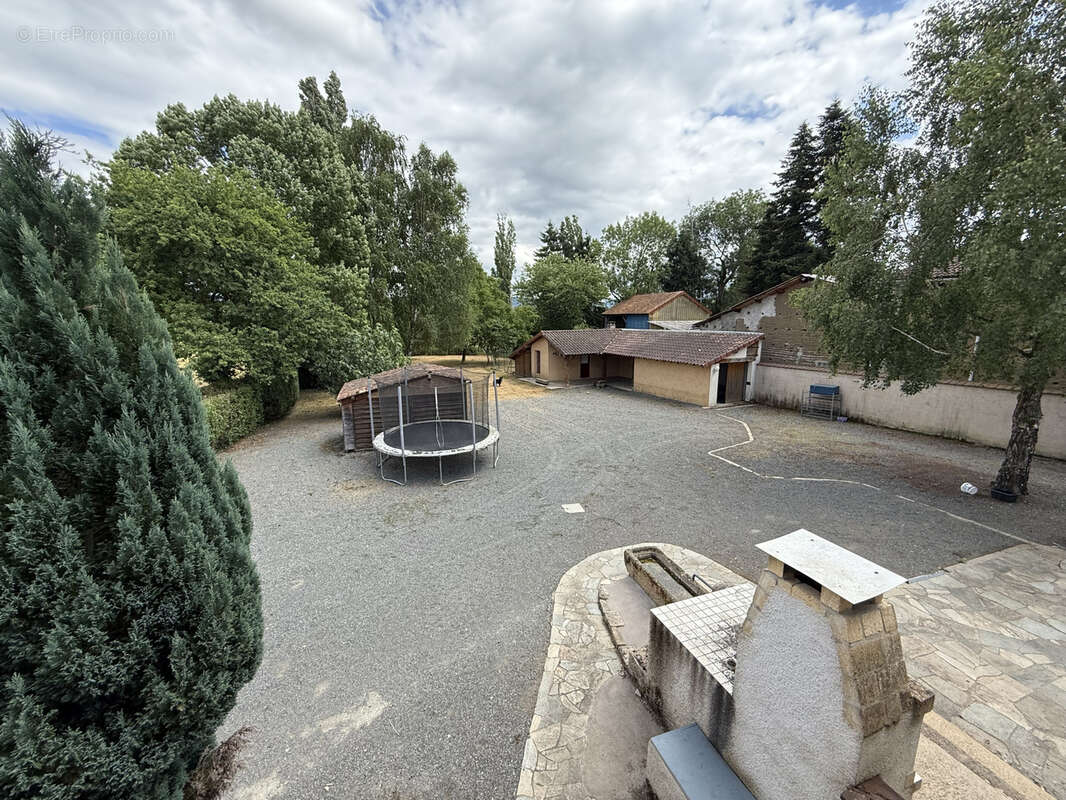 Maison à SAINT-PRIEST-BRAMEFANT