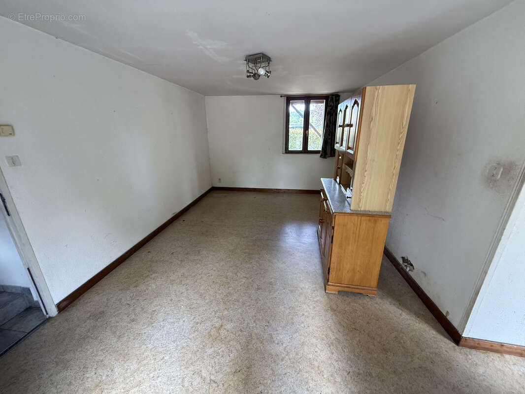 Maison à SAINT-PRIEST-BRAMEFANT