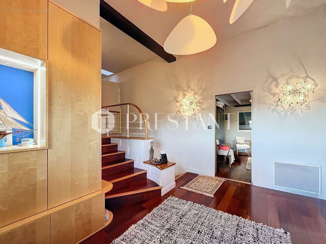 Maison à BASSUSSARRY