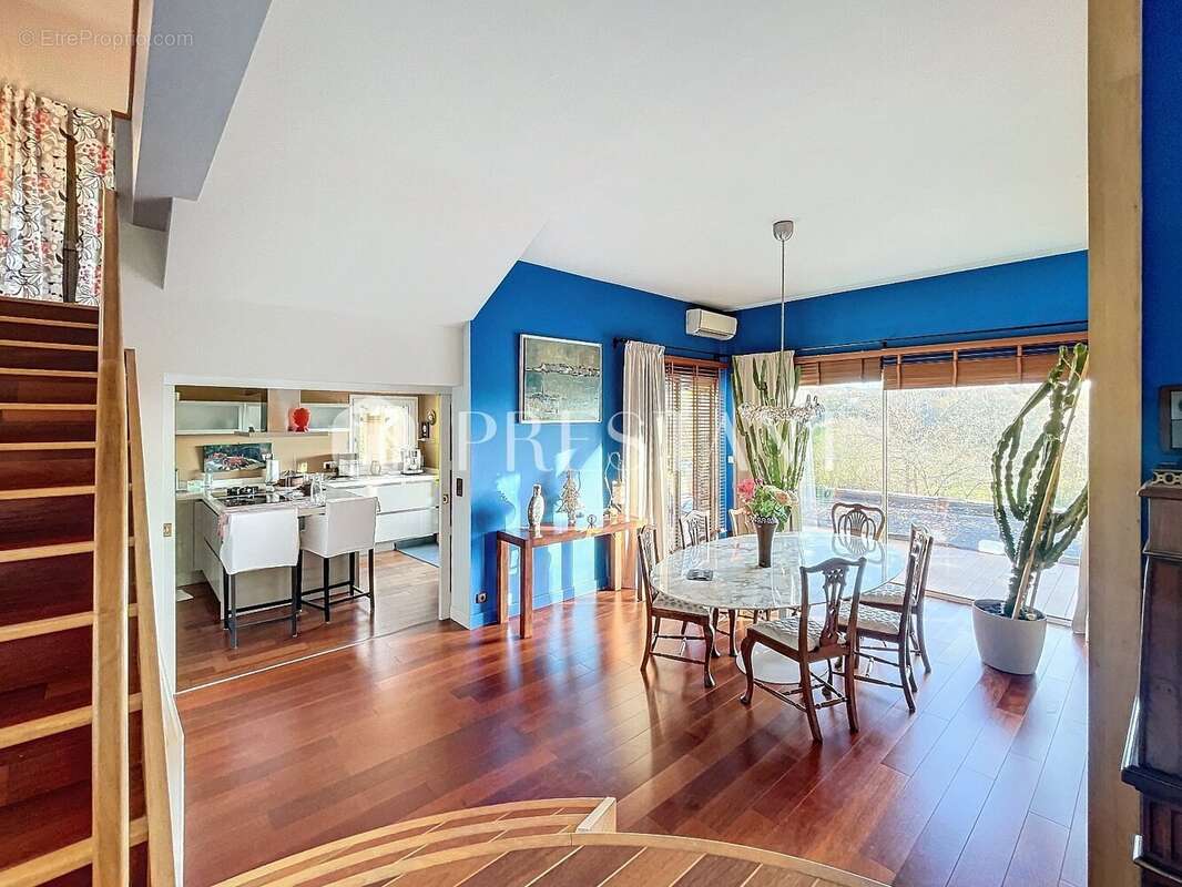 Maison à BASSUSSARRY