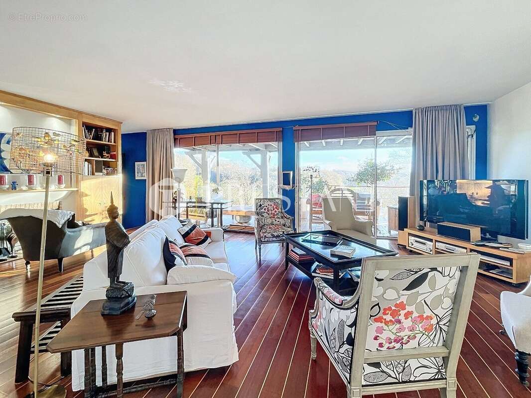 Maison à BASSUSSARRY