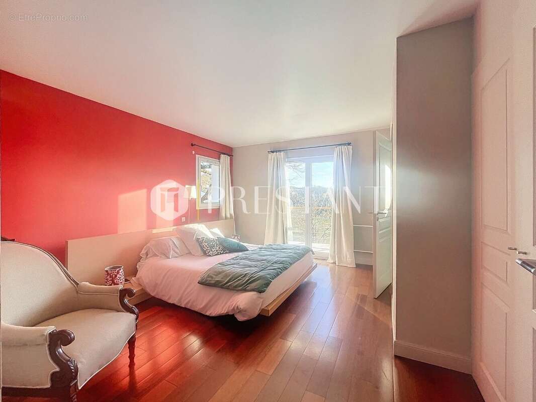 Maison à BASSUSSARRY