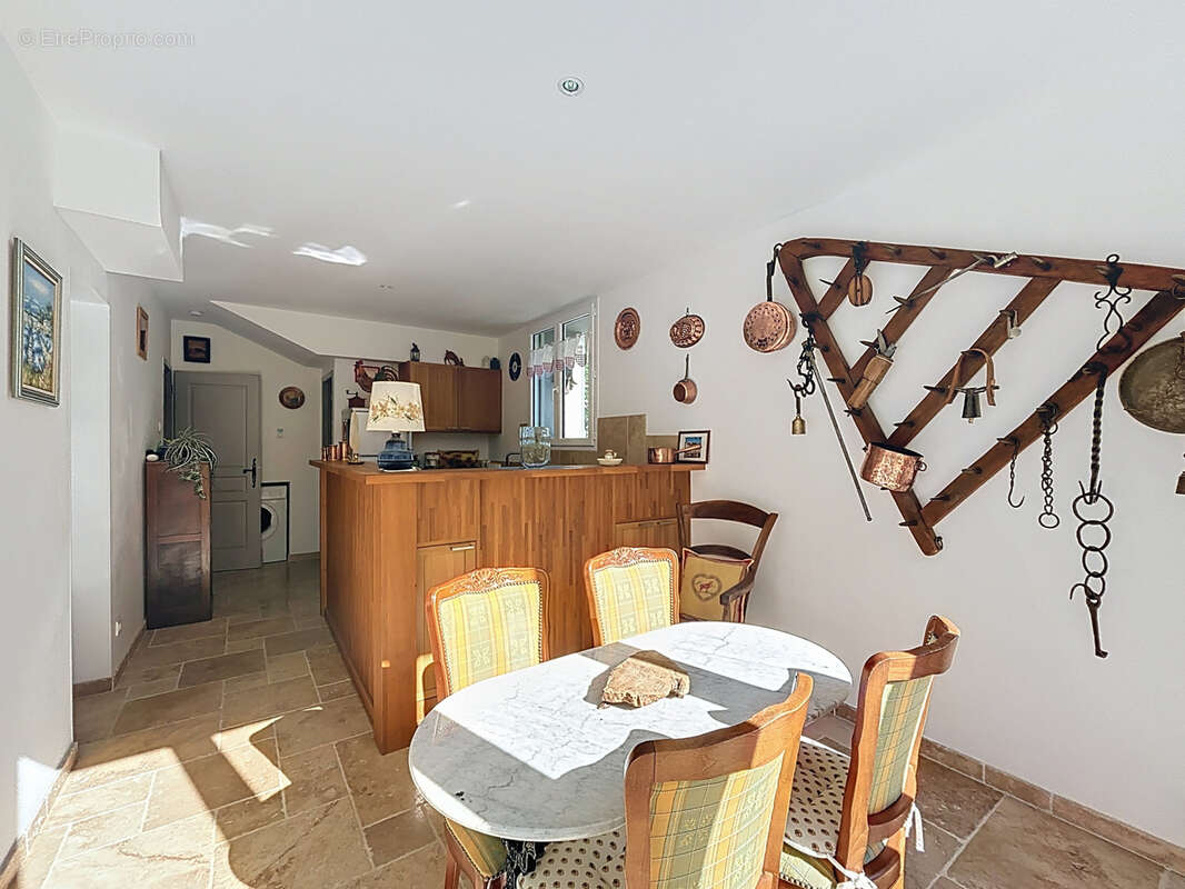 Appartement à LA CONDAMINE-CHATELARD