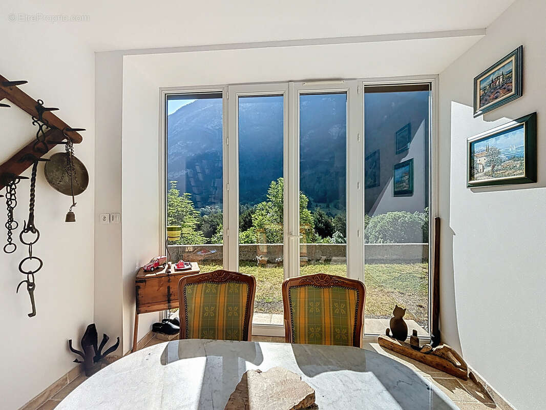 Appartement à LA CONDAMINE-CHATELARD