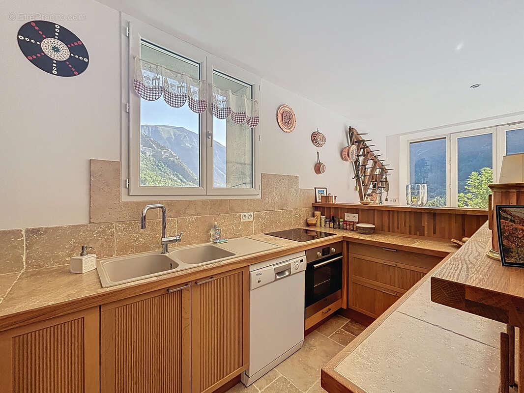 Appartement à LA CONDAMINE-CHATELARD