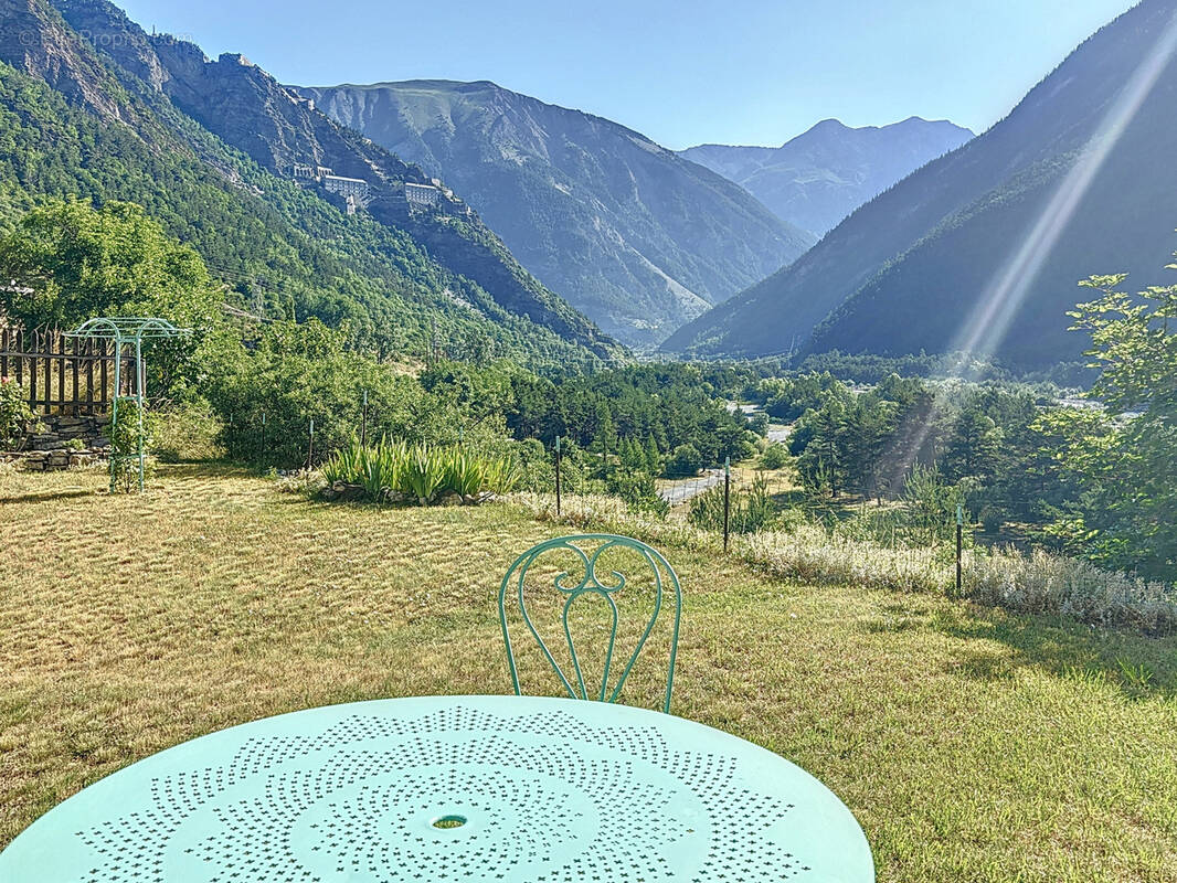 Appartement à LA CONDAMINE-CHATELARD