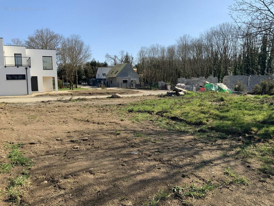 Terrain à CONCARNEAU