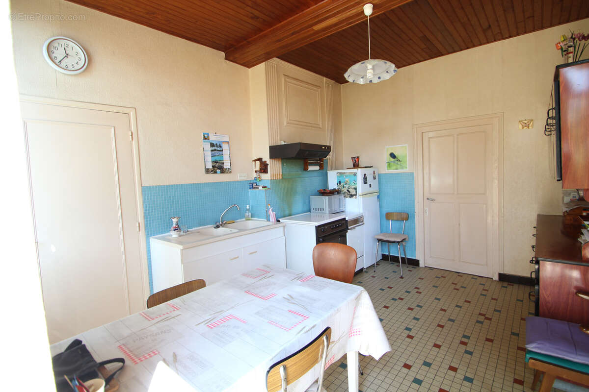 Maison à SALIGNY-SUR-ROUDON