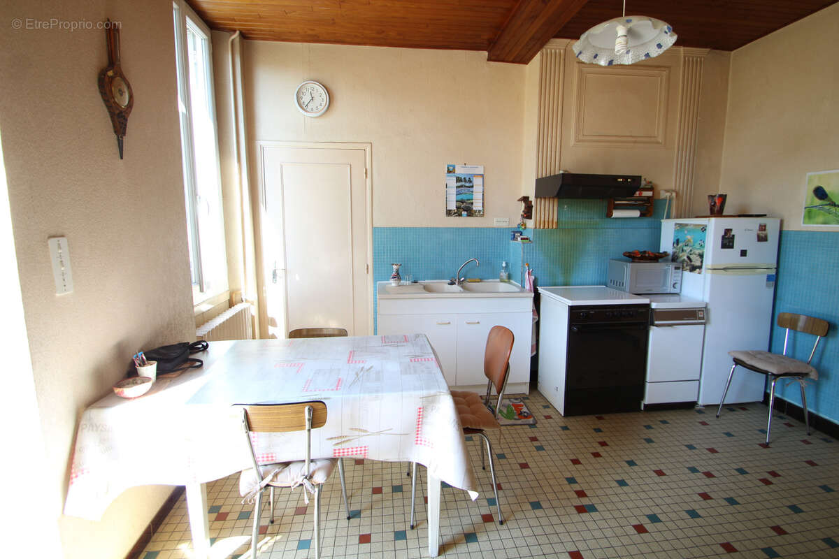 Maison à SALIGNY-SUR-ROUDON