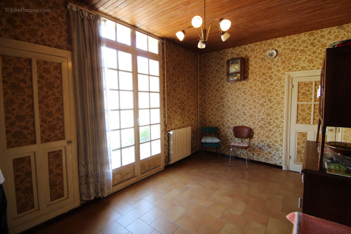 Maison à SALIGNY-SUR-ROUDON