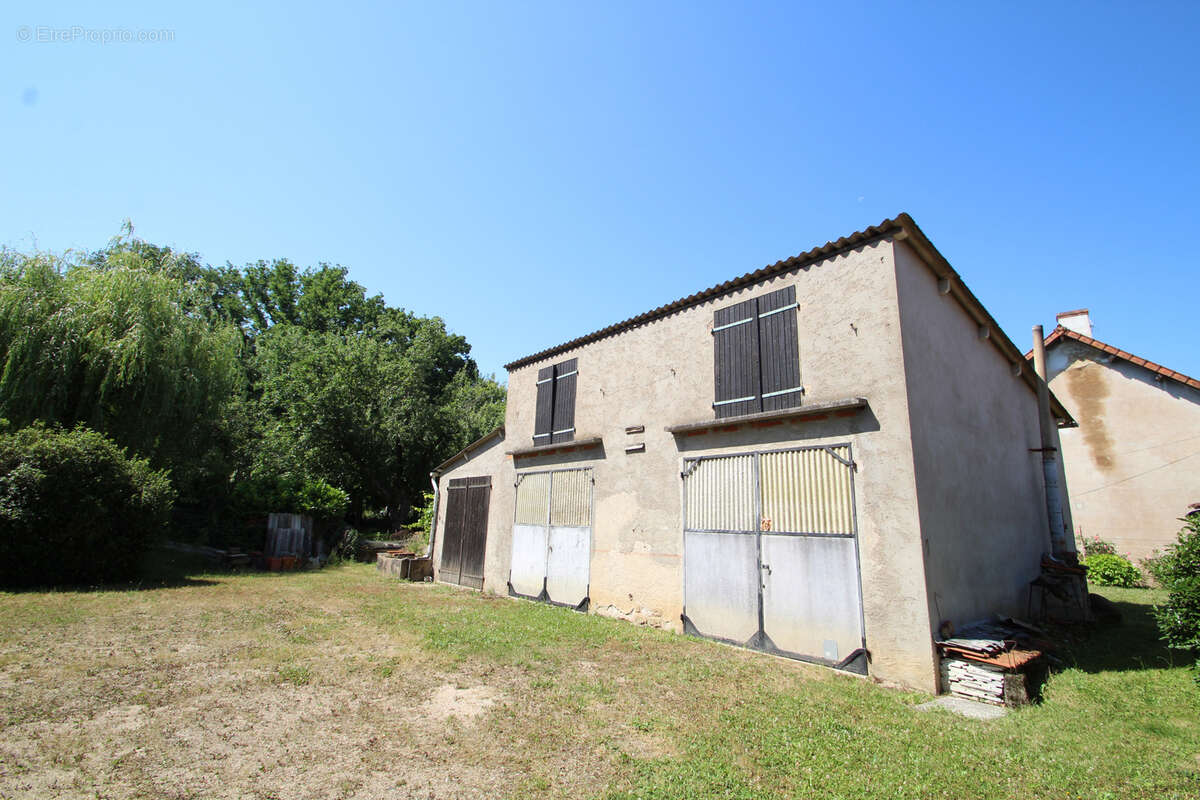 Maison à SALIGNY-SUR-ROUDON