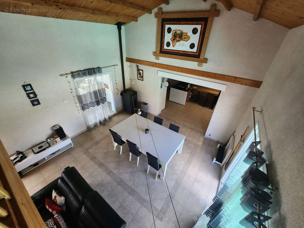 Maison à LES MAGNILS-REIGNIERS