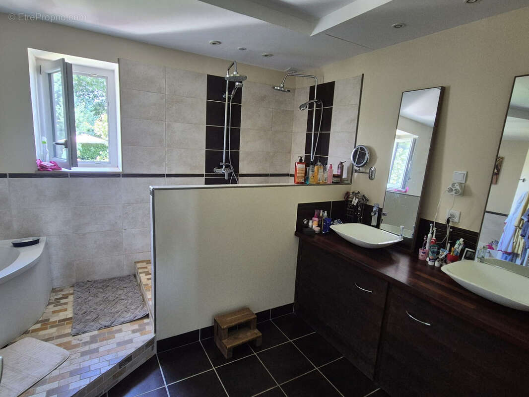 Maison à SAINT-EXUPERY