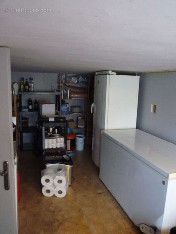 Commerce à SAINTE-TULLE