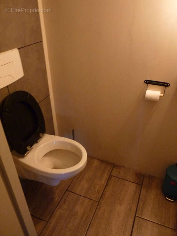 Commerce à SAINTE-TULLE