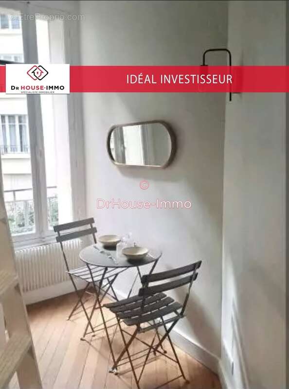 Appartement à PARIS-16E