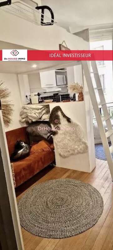 Appartement à PARIS-16E