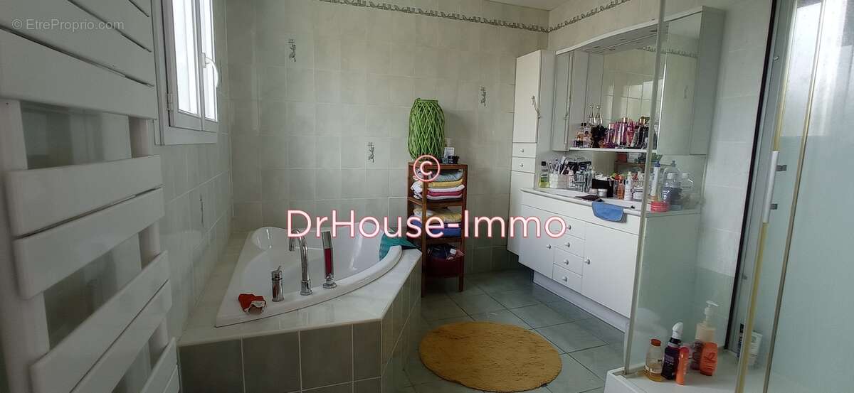 Maison à SAINT-MAIXENT-SUR-VIE