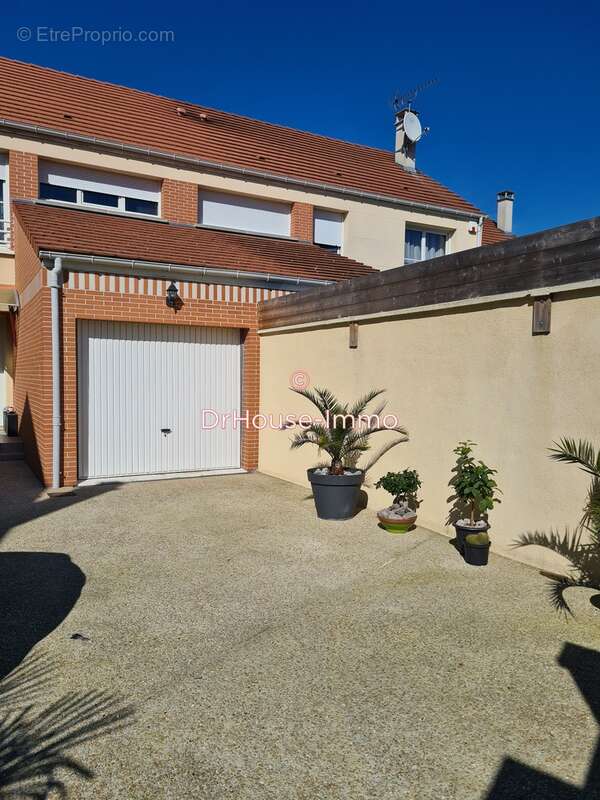 Maison à GENNEVILLIERS