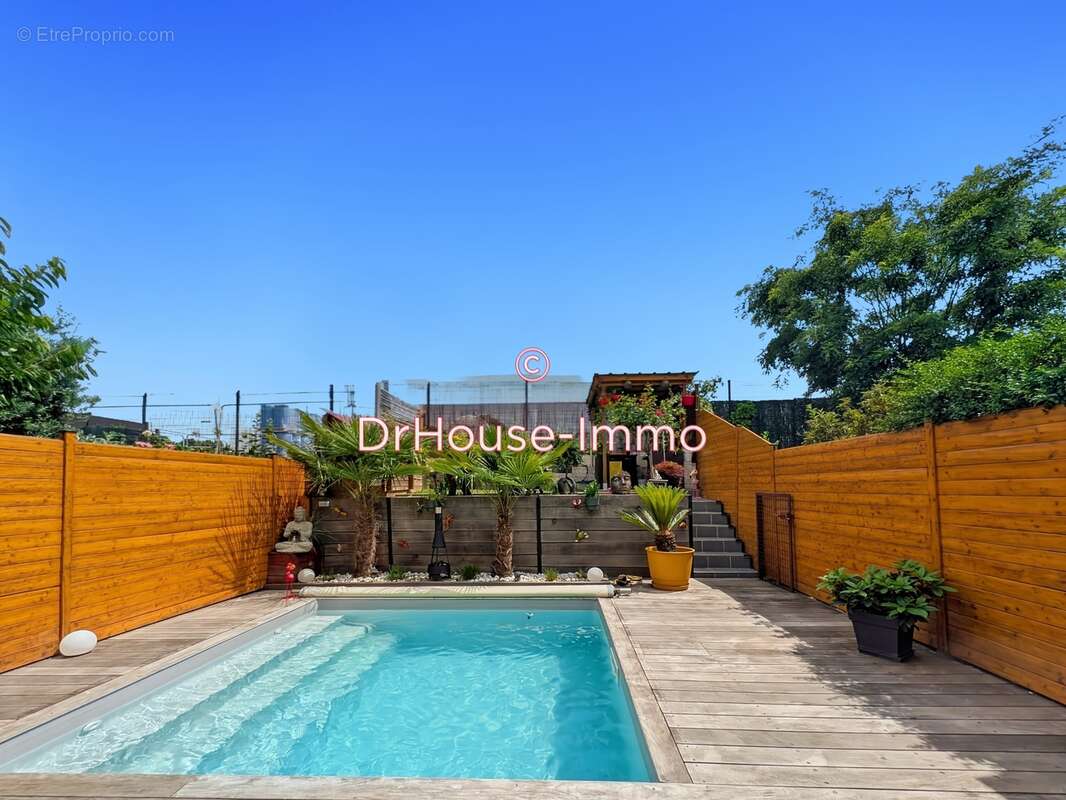 Maison à SAINT-PRIEST