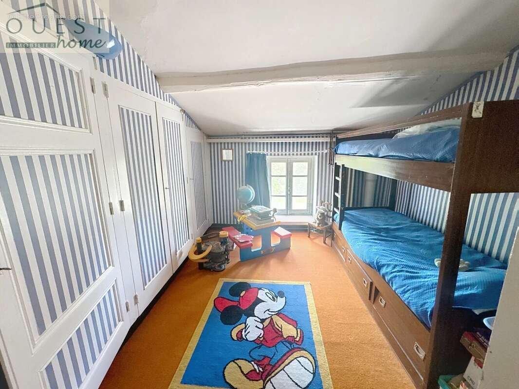 Maison à CHARBONNIERES-LES-BAINS