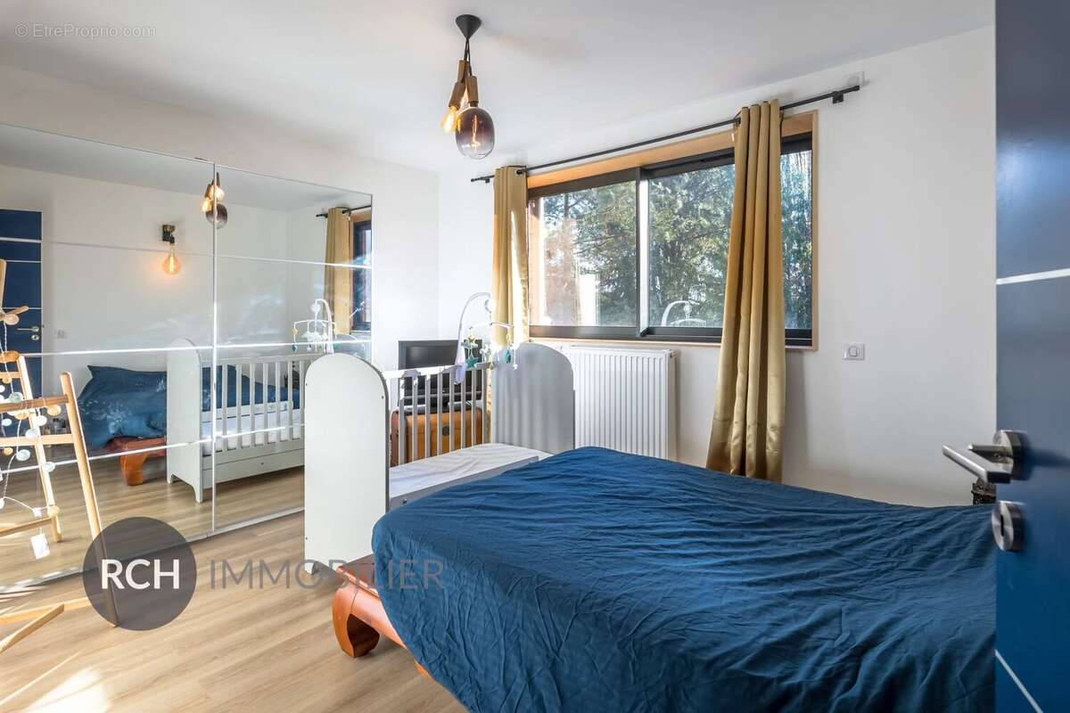 Maison à DAMPIERRE-EN-YVELINES