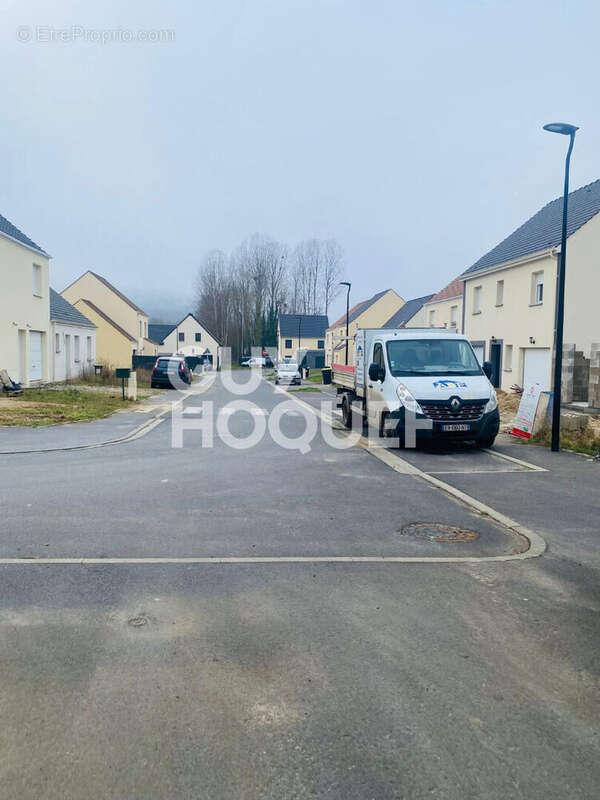 Terrain à COMPIEGNE