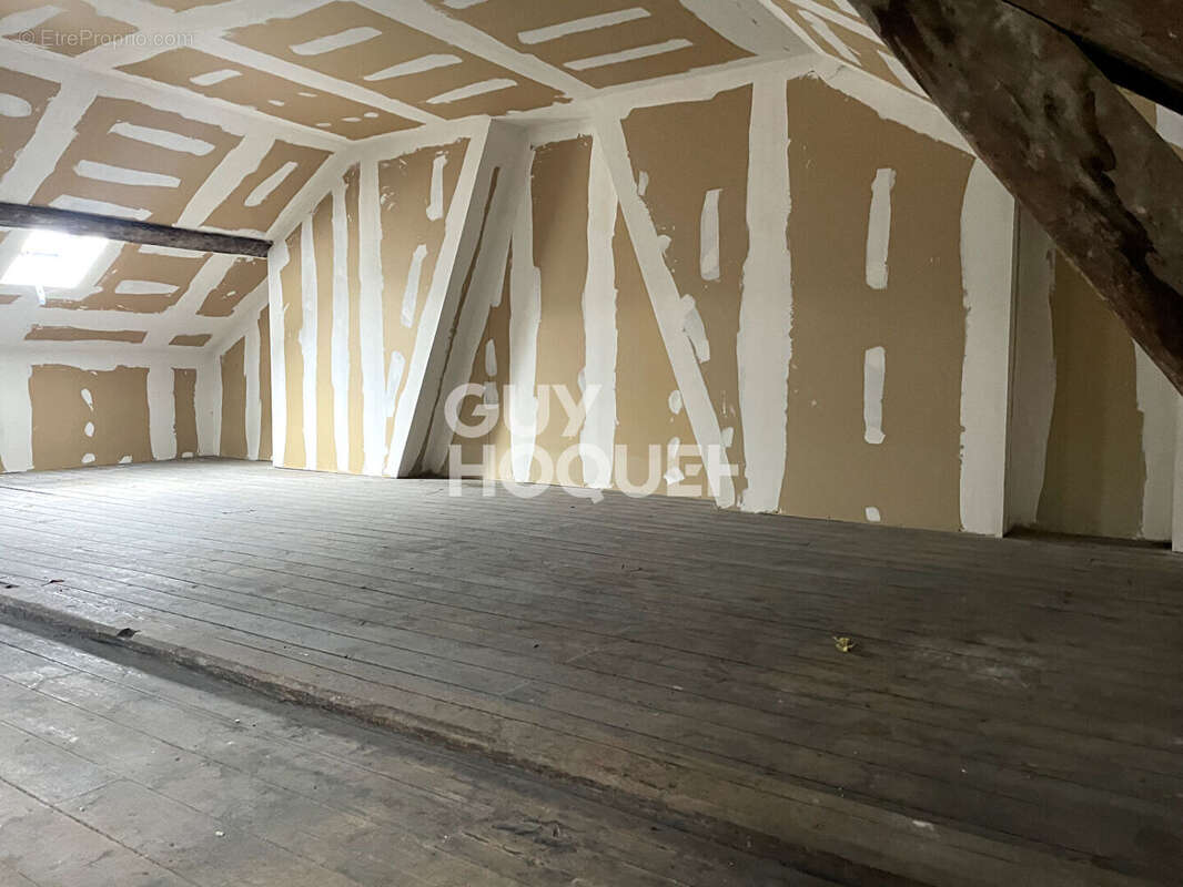 Appartement à SAINT-JUST-EN-CHAUSSEE