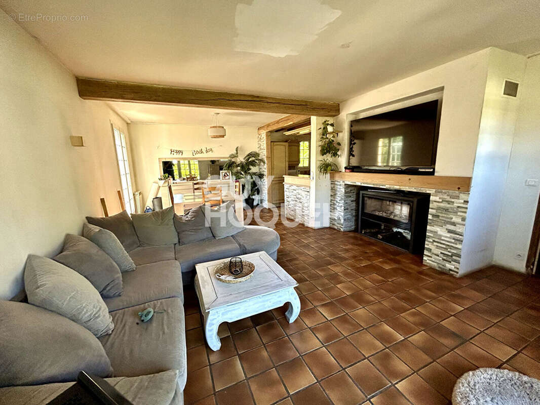 Maison à TRACY-LE-MONT