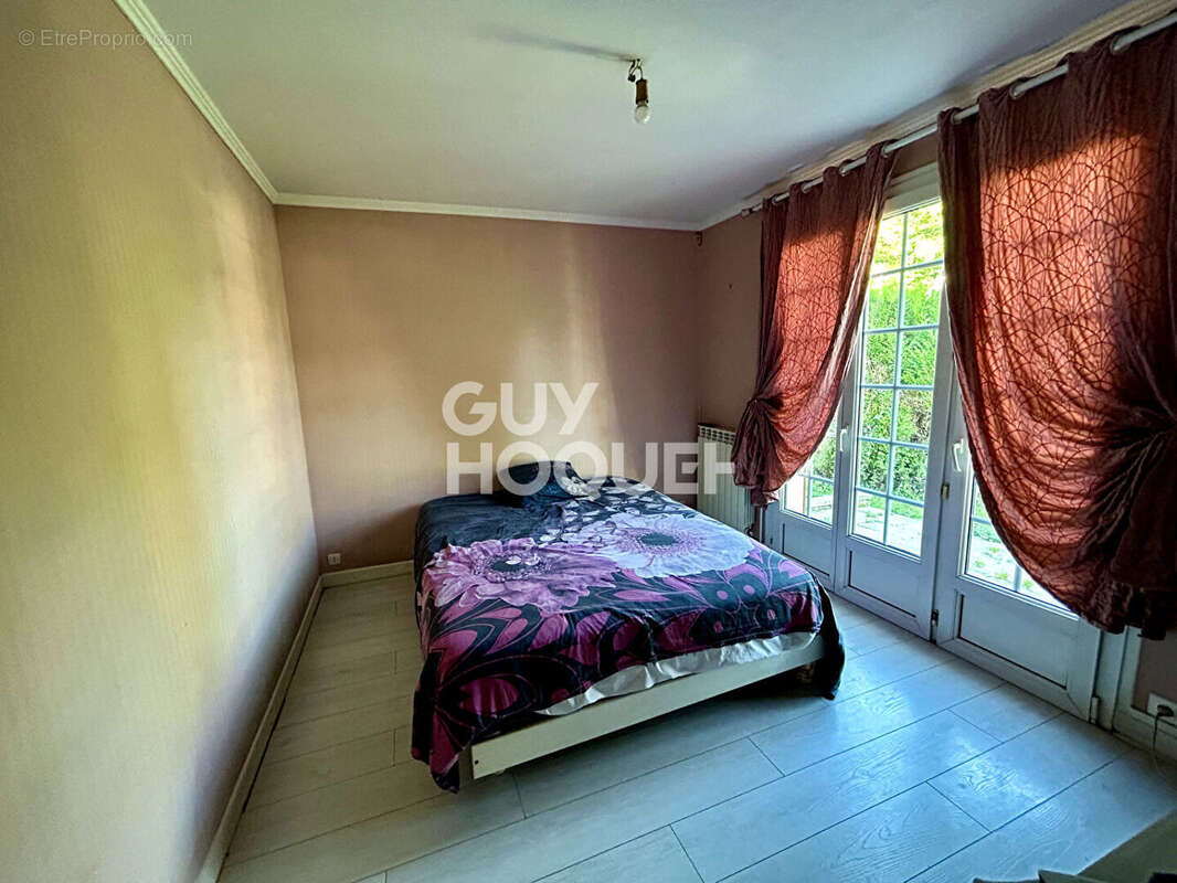 Maison à TRACY-LE-MONT