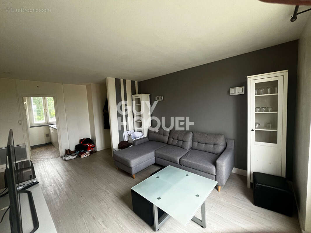 Appartement à LACROIX-SAINT-OUEN