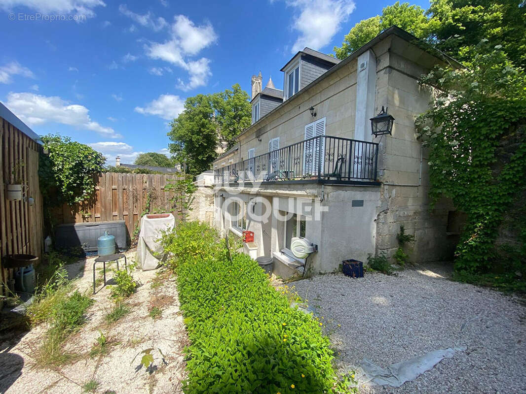 Appartement à PIERREFONDS