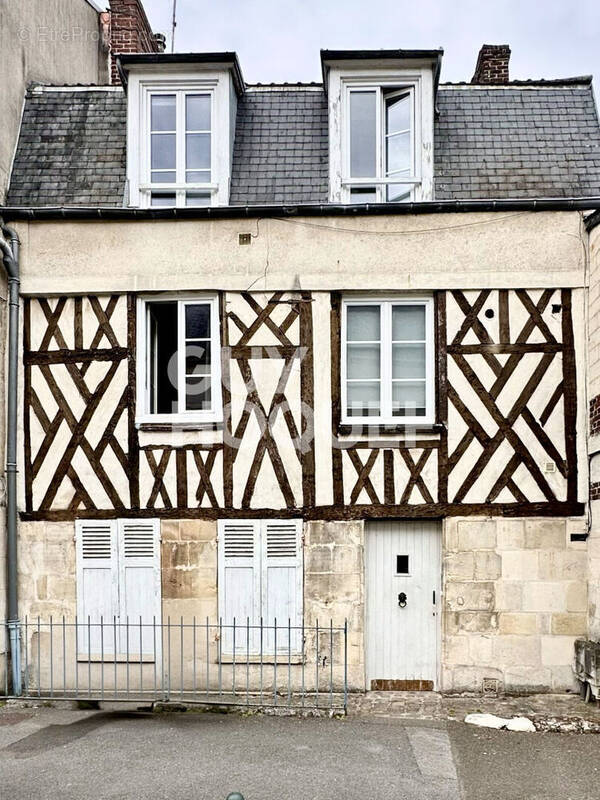 Appartement à COMPIEGNE