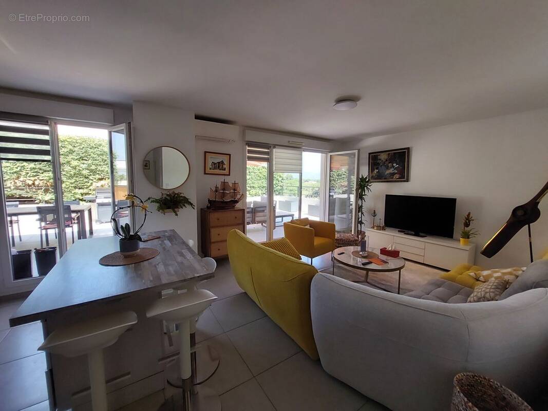 Appartement à FREJUS