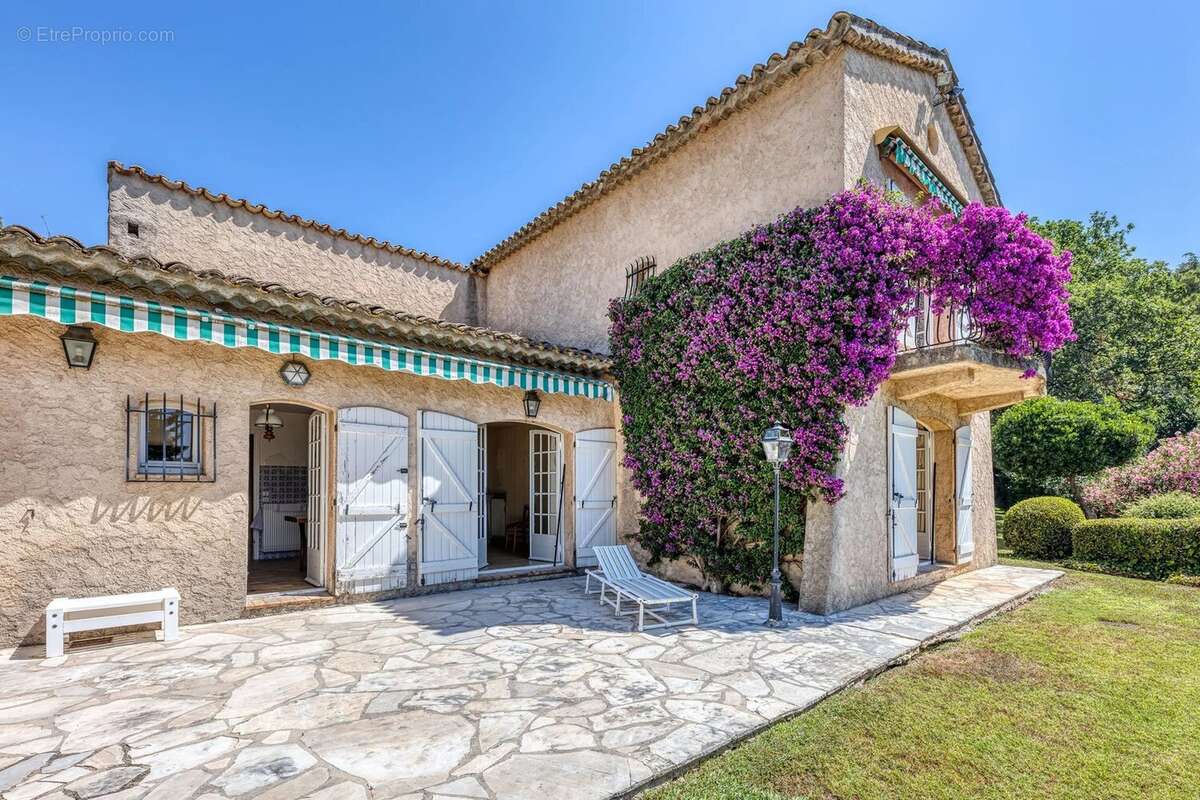 Maison à MOUGINS