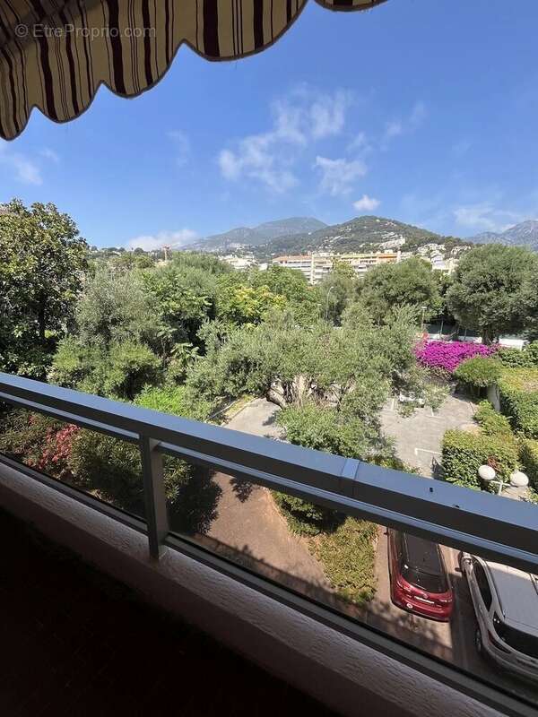 Appartement à ROQUEBRUNE-CAP-MARTIN