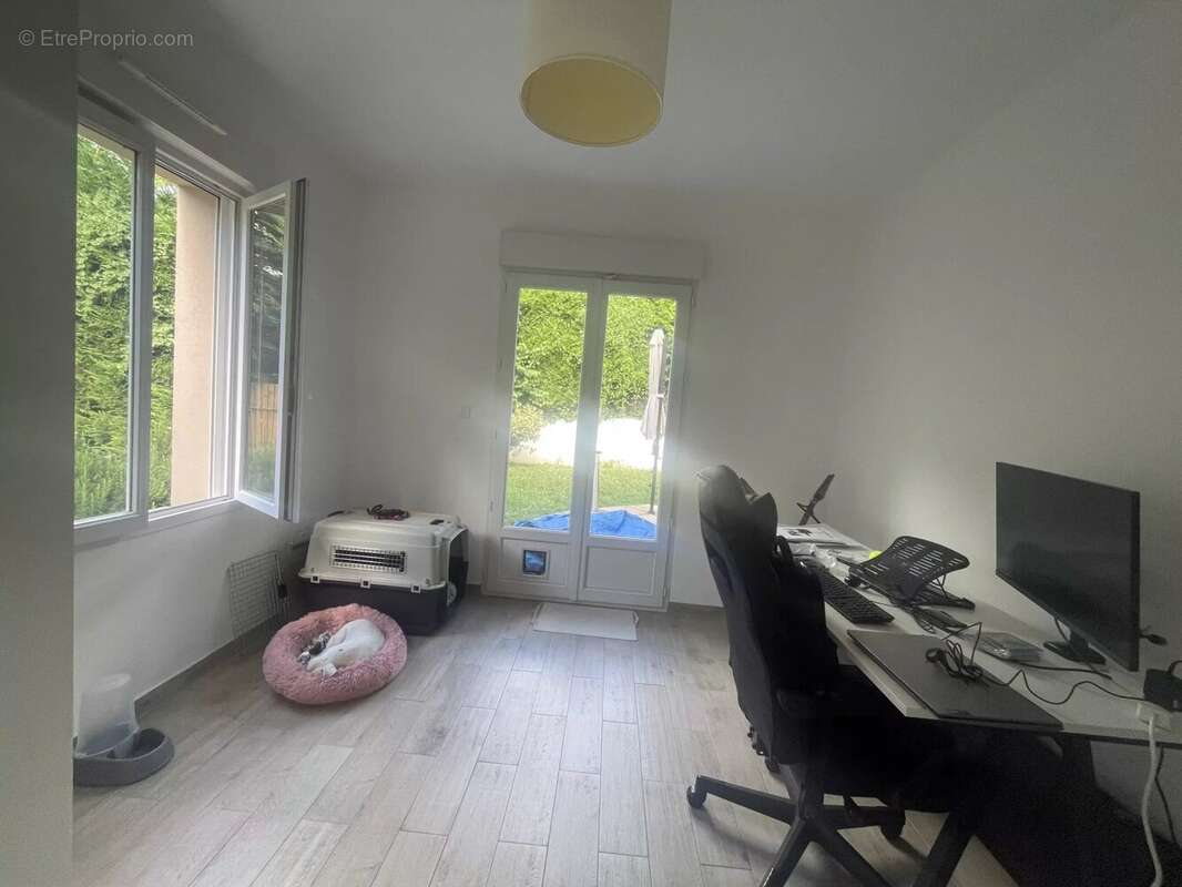 Maison à L&#039;ETANG-LA-VILLE