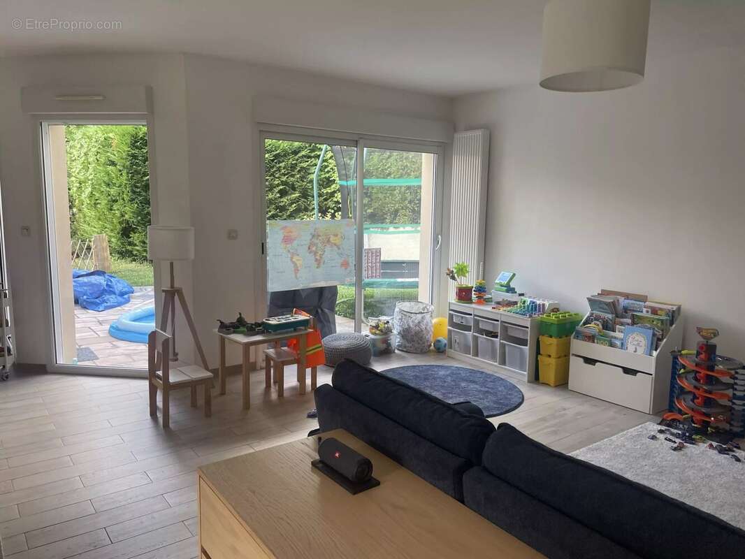 Maison à L&#039;ETANG-LA-VILLE