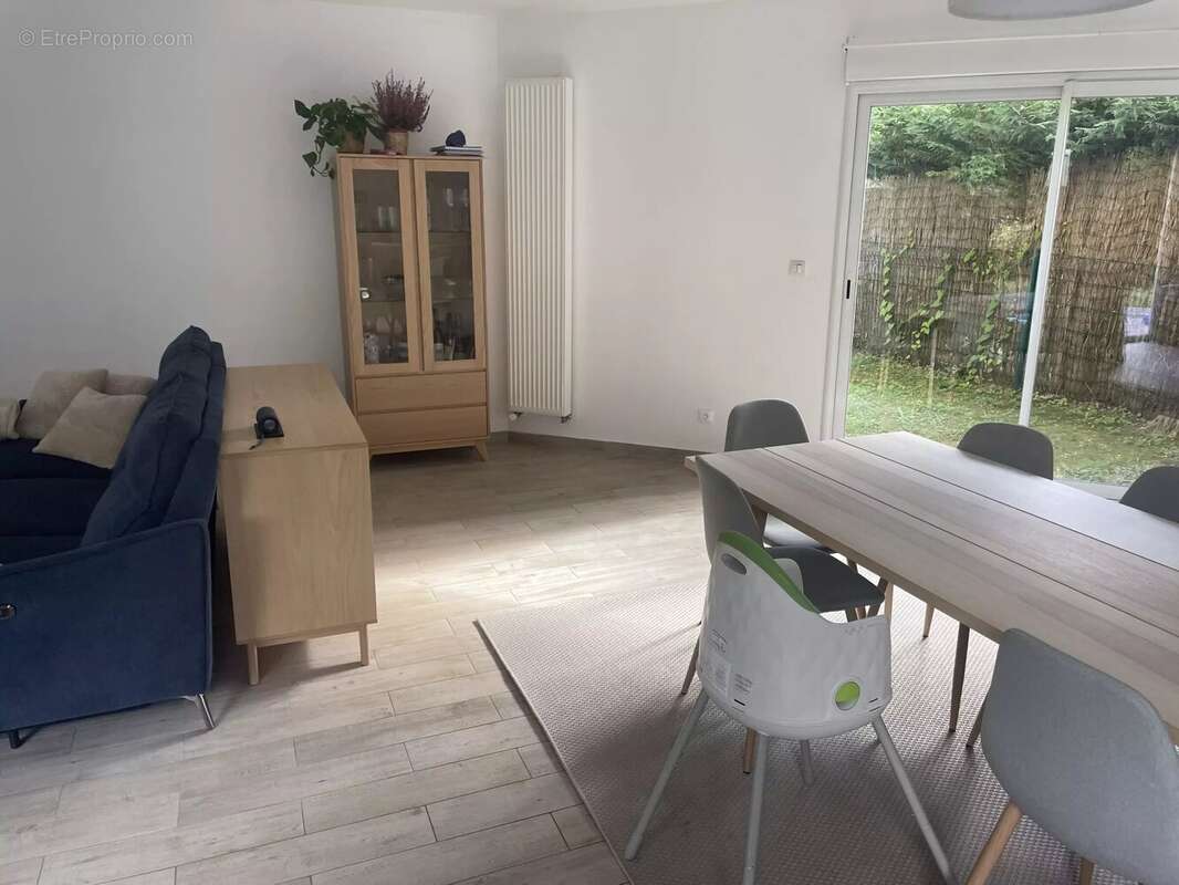 Maison à L&#039;ETANG-LA-VILLE