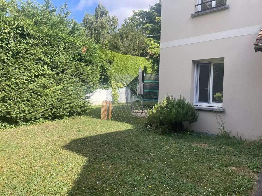 Maison à L&#039;ETANG-LA-VILLE