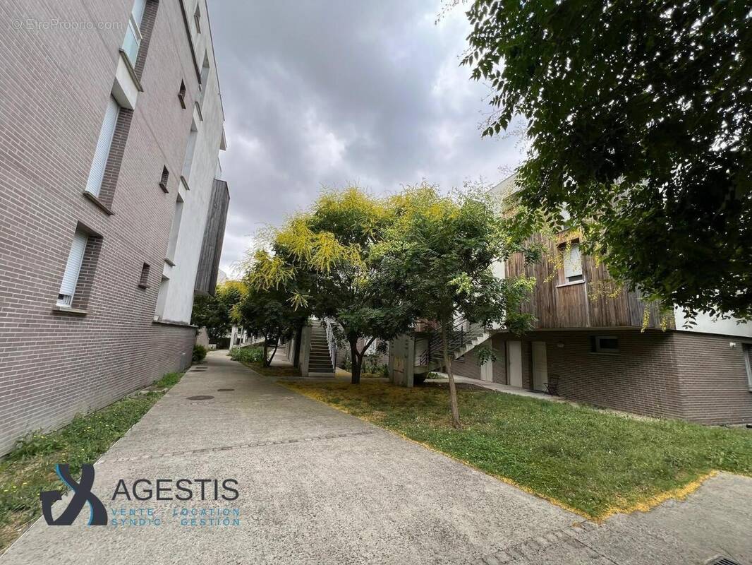   - Appartement à TOULOUSE