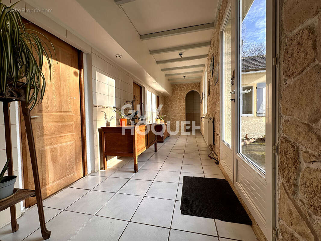 Maison à VIC-SUR-AISNE