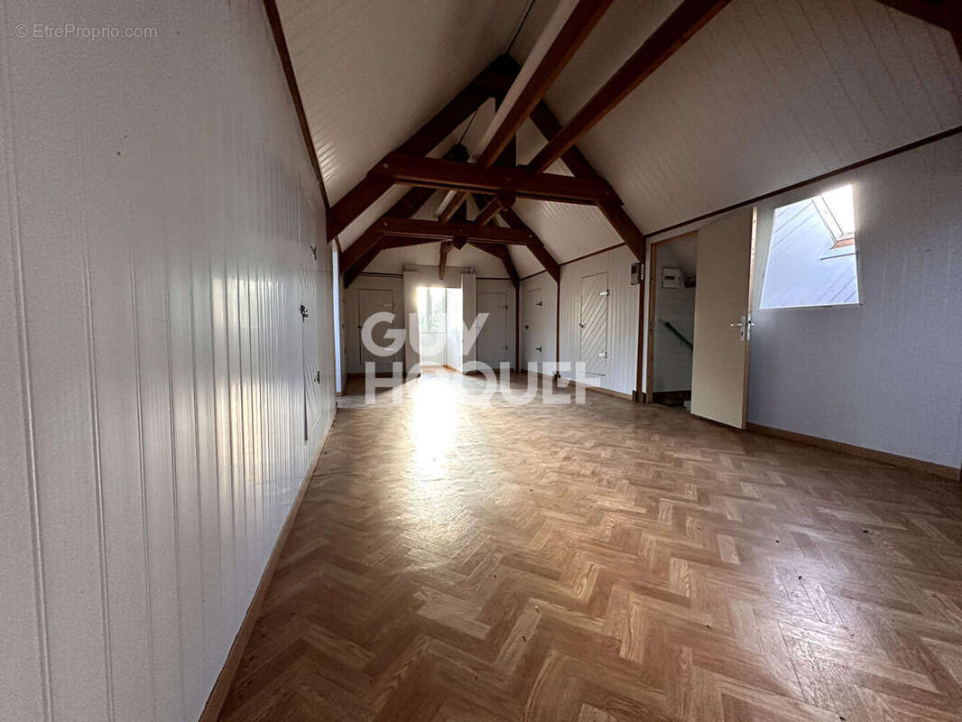 Maison à VIC-SUR-AISNE