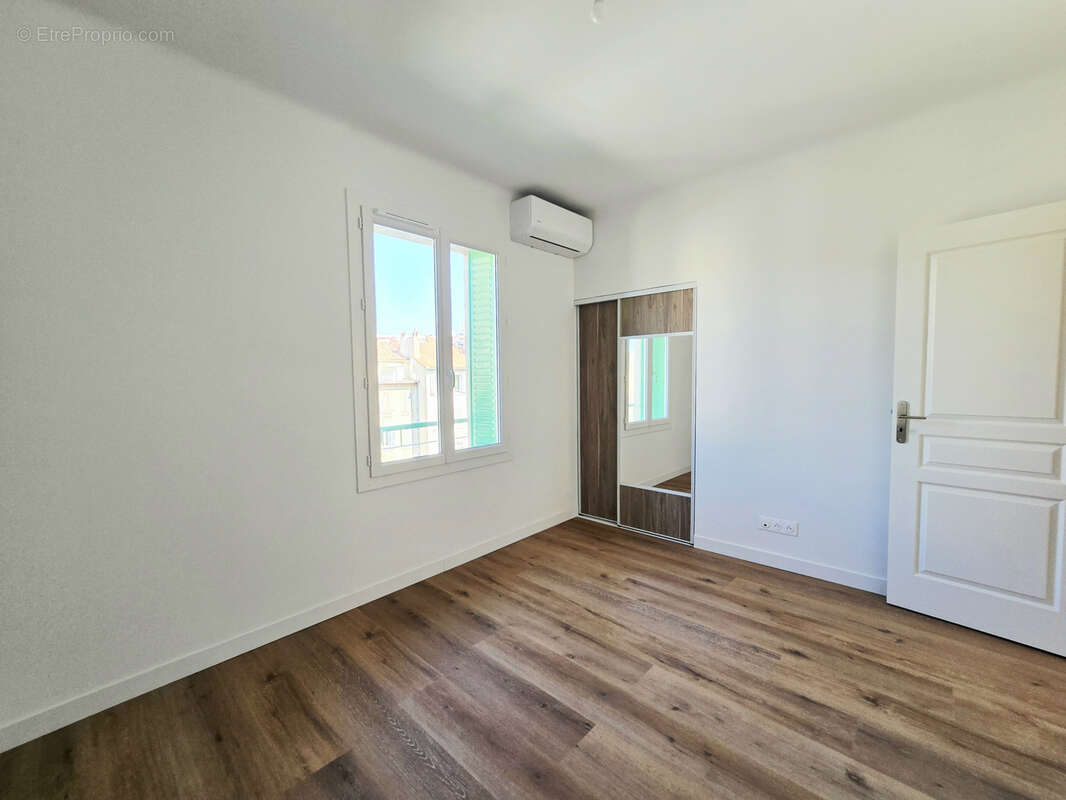 Appartement à MARSEILLE-7E