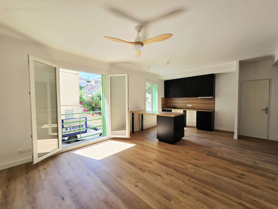 Appartement à MARSEILLE-7E