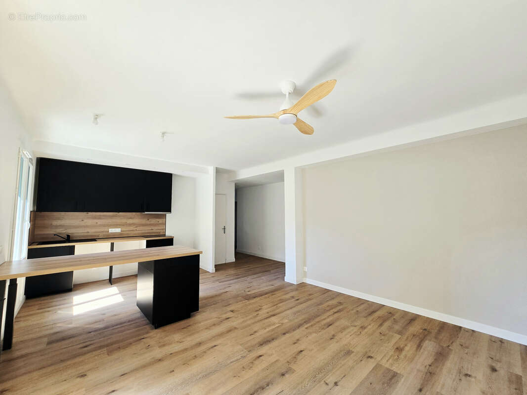 Appartement à MARSEILLE-7E