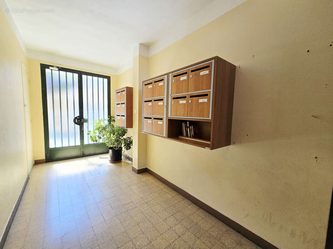 Appartement à MARSEILLE-7E