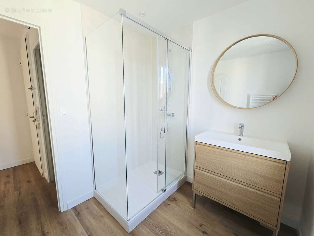 Appartement à MARSEILLE-7E