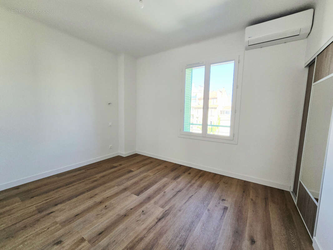 Appartement à MARSEILLE-7E