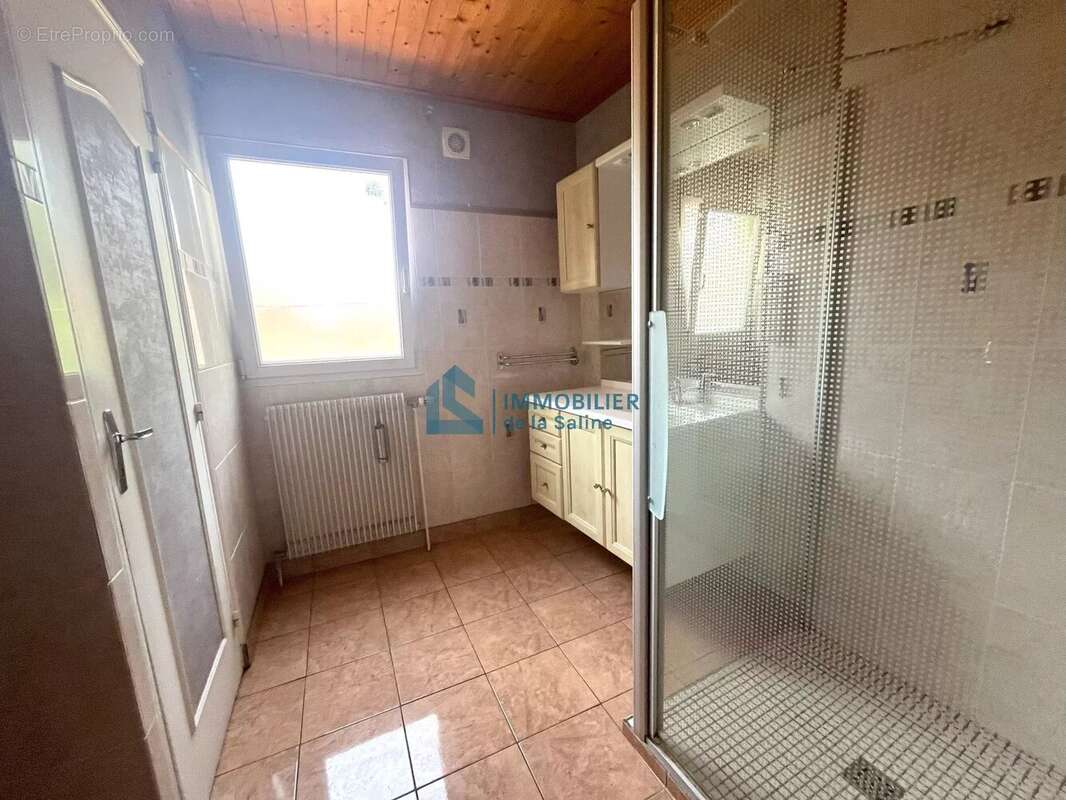 Maison à SALINS-LES-BAINS